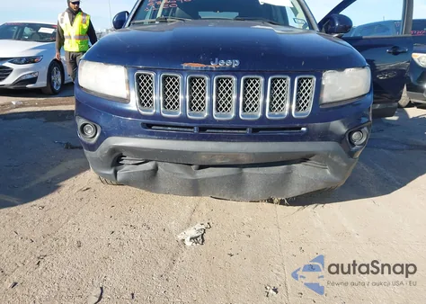 2016 Jeep Compass Latitude из США, поврежденный, VIN 1C4NJCEA6GD588690